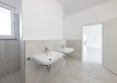Waschbecken im Badezimmer 2 der Penthousewohnung in Vilshofen Wohnung 3.11